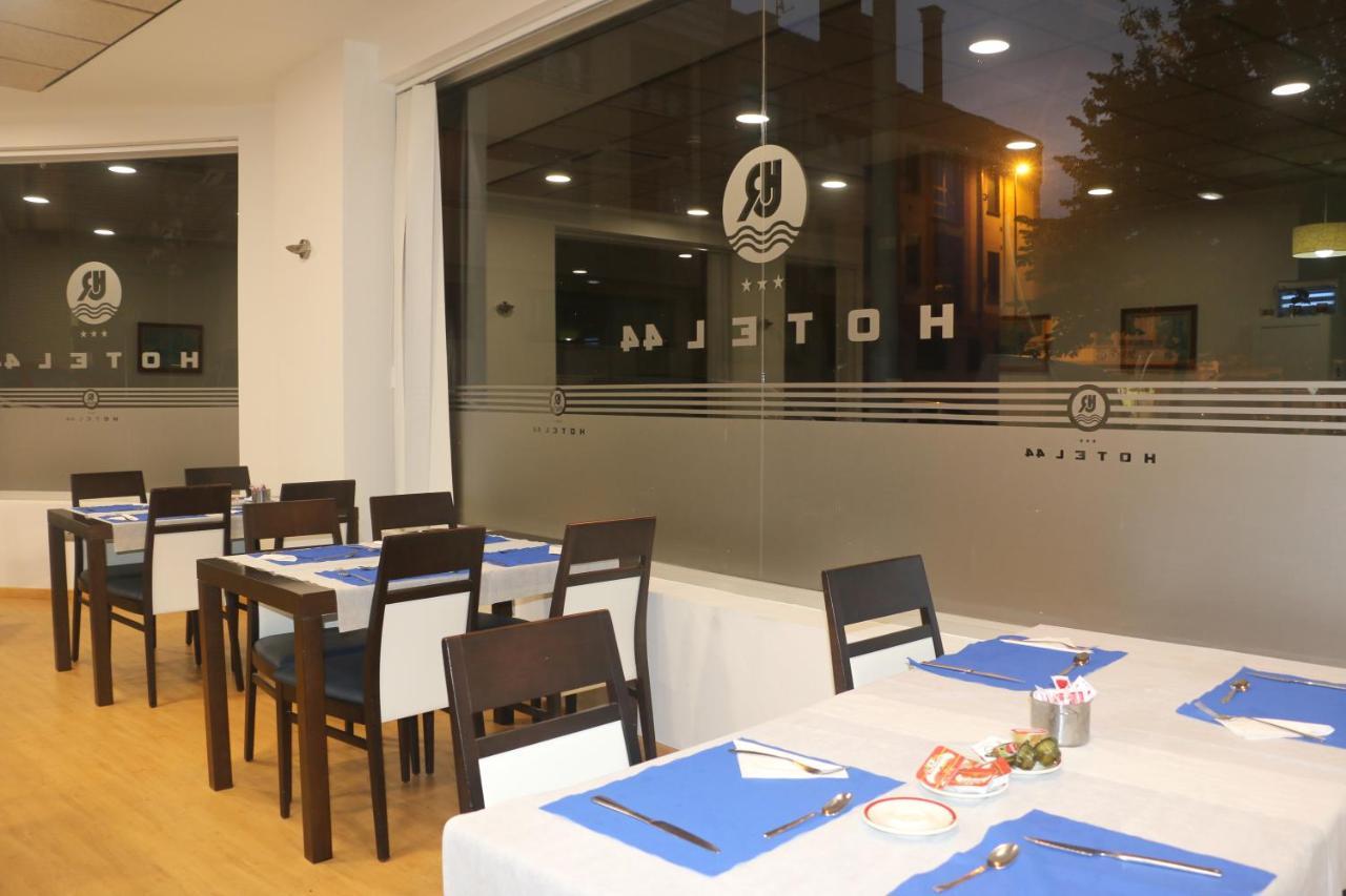 44 Hotel Gijon