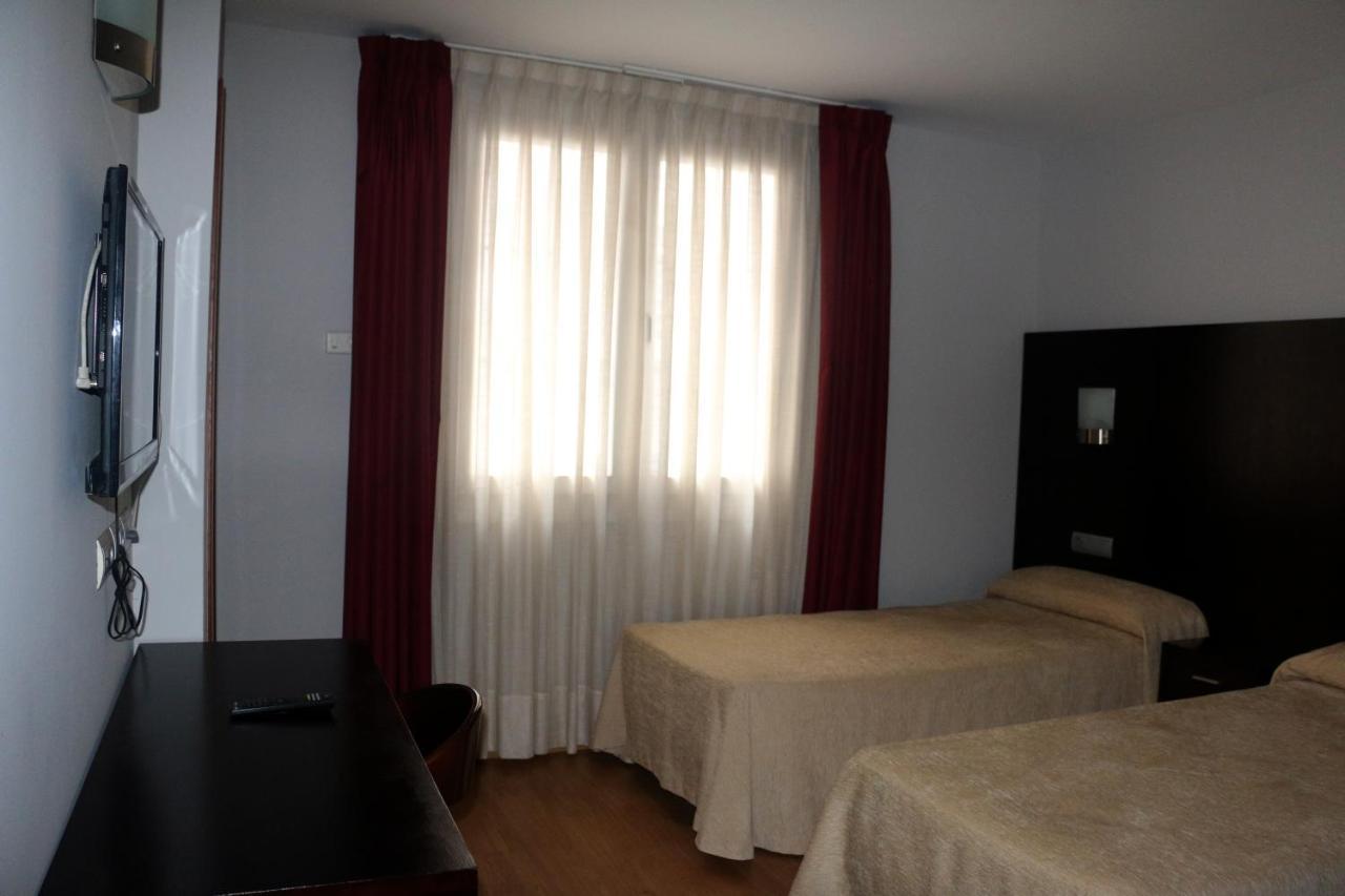 44 3* Gijón
